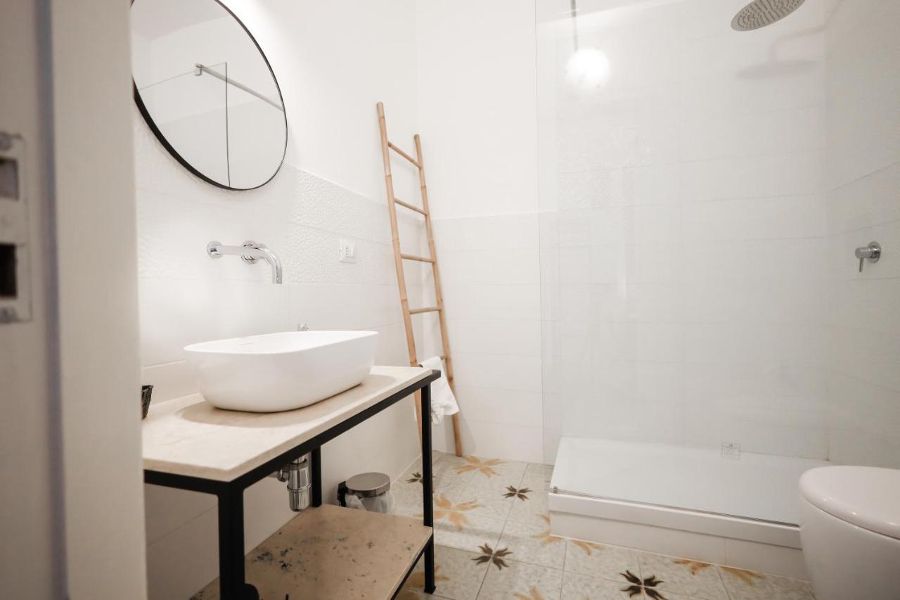 2 Santi - Suite And Rooms Lecce Exterior photo